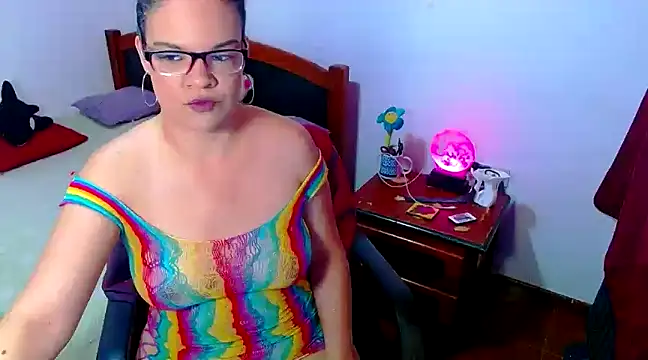 Snapshot of luchiana_hott21 chatting on 03.01.25 luchiana hott21 online show from 03.01.25