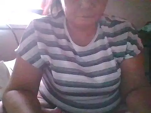 Snapshot of pinay_wild_mature chatting on 09.20.25 pinay wild mature online show from 09.20.25