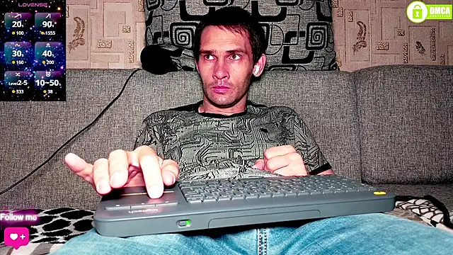 Snapshot of DavidCarroll chatting on 09.16.25 DavidCarroll online show from 09.16.25