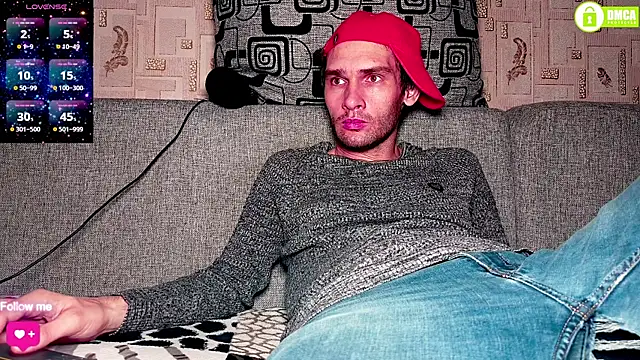 Snapshot of DavidCarroll chatting on 10.17.25 DavidCarroll online show from 10.17.25