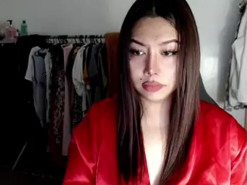 Snapshot of urqueendominant chatting on 03.08.25 urqueendominant online show from 03.08.25