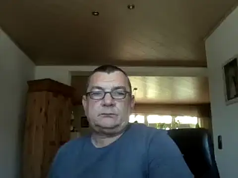 Nobbie444 online show from 05.25.26