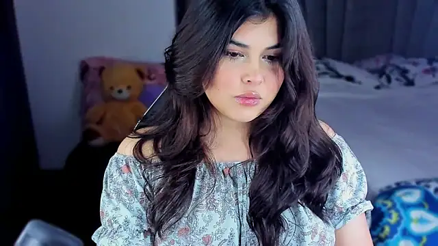 Alyaa s online show from 01.04.25