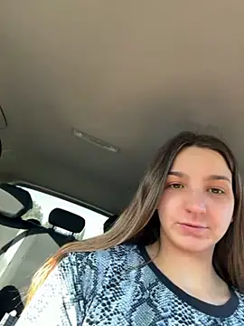 DoriDeluxe66 online show from 11.24.25