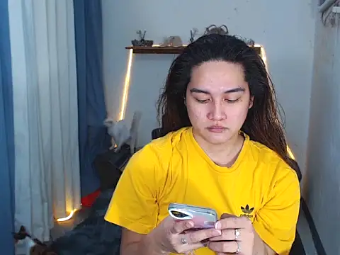 MarieLoveGlamorous online show from 05.08.26