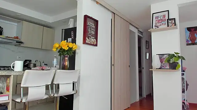 karlye 5 online show from 04.16.26