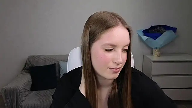 EvaMaddison online show from 02.24.25