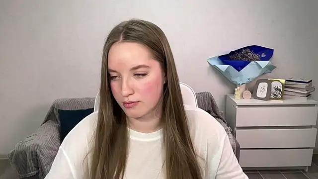 EvaMaddison online show from 11.26.25