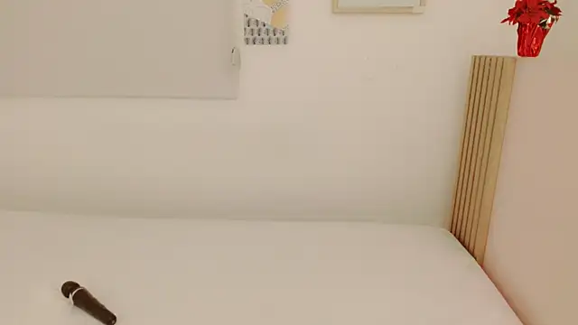 Snapshot of Elen__Sweet chatting on 10.19.25 Elen  Sweet online show from 10.19.25