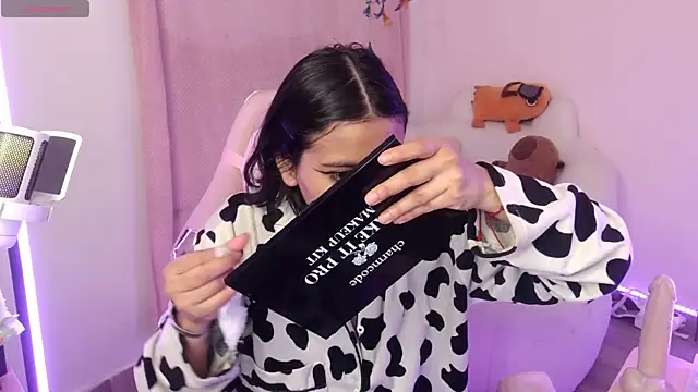 Nami usagi online show from 10.10.25