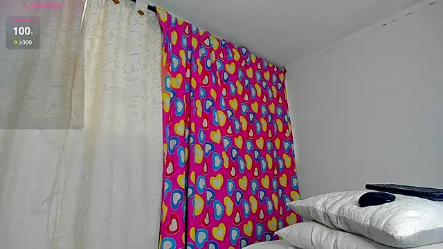 caroline tovar online show from 03.13.25