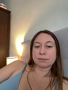 Snapshot of BrookeEvans chatting on 02.21.25 BrookeEvans online show from 02.21.25