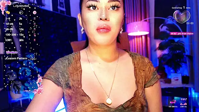 Thalia Cambridge online show from 11.14.25