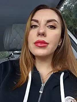 Kalli Fornia online show from 01.06.25