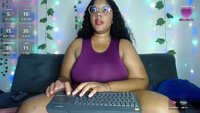 Lilyth  Brown online show from 02.13.25