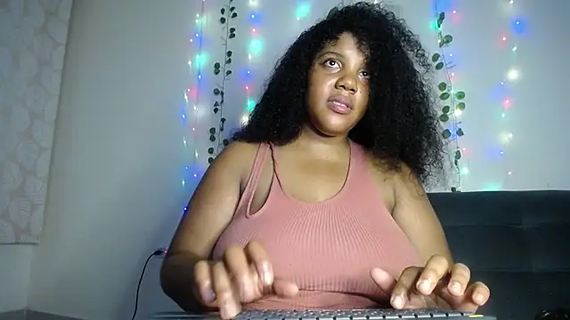 Lilyth  Brown online show from 02.20.25