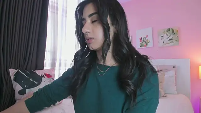 annadu011 online show from 09.24.25