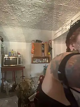 Snapshot of evacheers chatting on 02.18.26 evacheers online show from 02.18.26