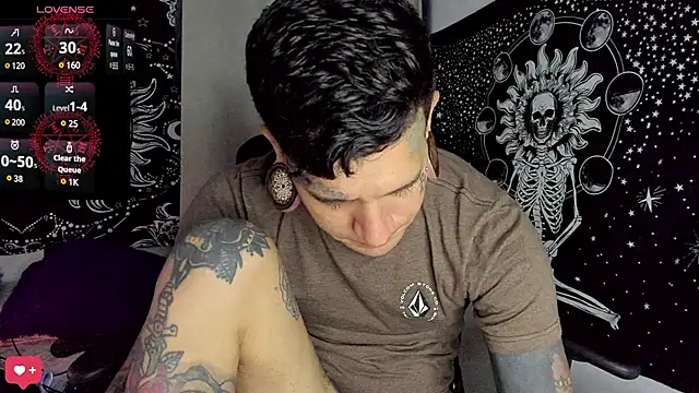 Snapshot of josh__ackerman chatting on 01.14.25 josh ackerman online show from 01.14.25