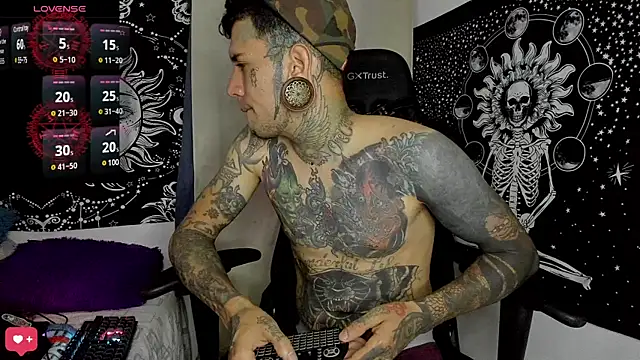 Snapshot of josh__ackerman chatting on 01.16.25 josh ackerman online show from 01.16.25