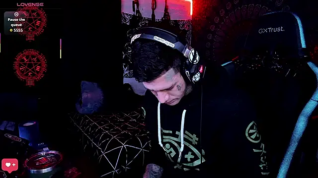 Snapshot of josh__ackerman chatting on 09.14.25 josh ackerman online show from 09.14.25