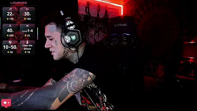 Snapshot of josh__ackerman chatting on 09.16.25 josh ackerman online show from 09.16.25