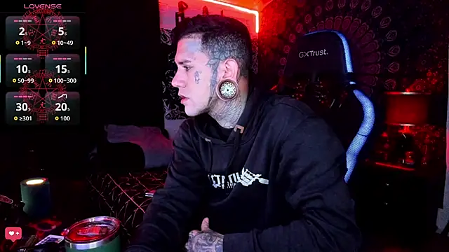 Snapshot of josh__ackerman chatting on 09.22.25 josh ackerman online show from 09.22.25