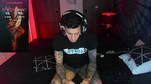 Snapshot of josh__ackerman chatting on 12.14.25 josh ackerman online show from 12.14.25