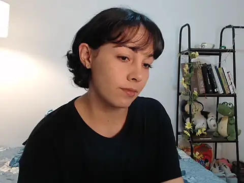 Snapshot of camii_7 chatting on 02.24.25 camii 7 online show from 02.24.25