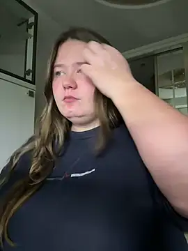 Snapshot of remirann_ chatting on 12.21.24 remirann  online show from 12.21.24