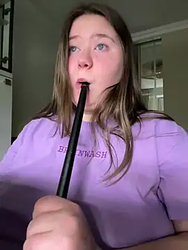 Snapshot of remirann_ chatting on 01.06.25 remirann  online show from 01.06.25