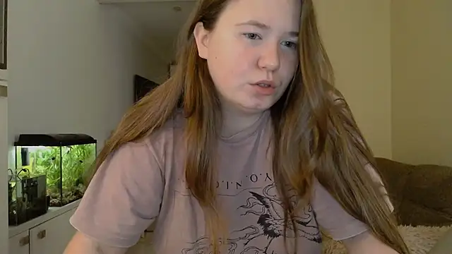 Snapshot of remirann_ chatting on 02.01.25 remirann  online show from 02.01.25