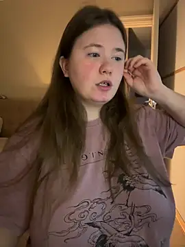 Snapshot of remirann_ chatting on 02.04.25 remirann  online show from 02.04.25