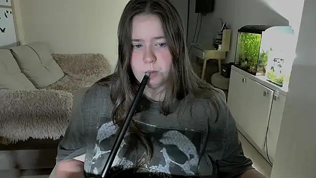 Snapshot of remirann_ chatting on 03.03.25 remirann  online show from 03.03.25