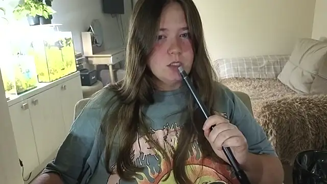 Snapshot of remirann_ chatting on 09.20.25 remirann  online show from 09.20.25