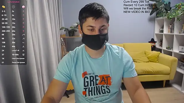 Snapshot of Tomguys chatting on 05.17.26 Tomguys online show from 05.17.26