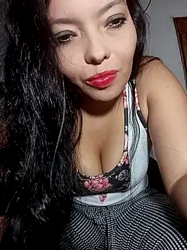 Snapshot of Melanymartinez105 chatting on 11.02.25 Melanymartinez105 online show from 11.02.25