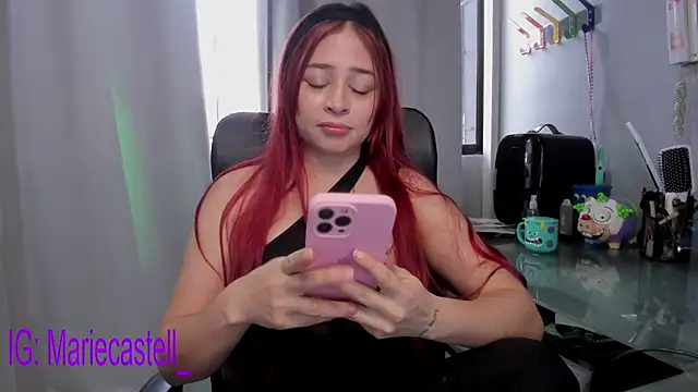 Snapshot of Marie_Castelzc chatting on 12.11.24 Marie Castelzc online show from 12.11.24