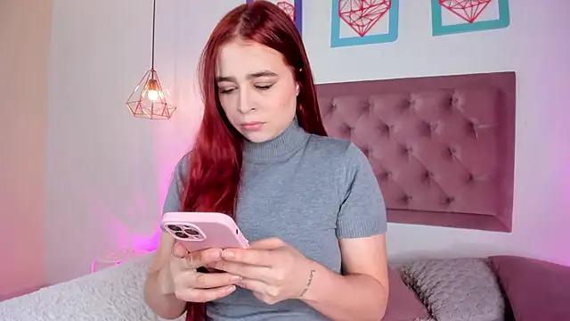 Snapshot of Marie_Castelzc chatting on 03.08.25 Marie Castelzc online show from 03.08.25