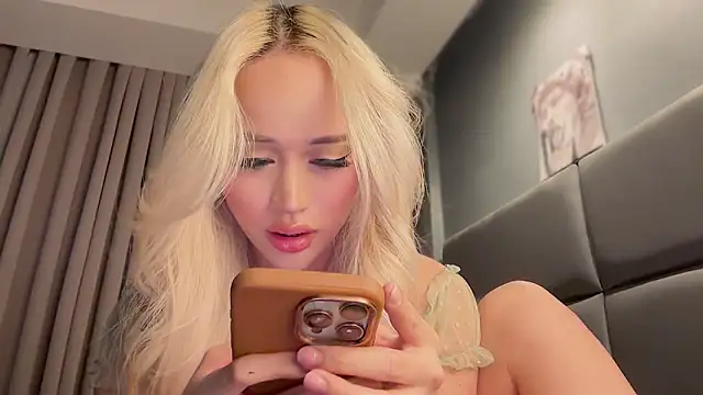 Carrie Colbyxx online show from 03.05.25