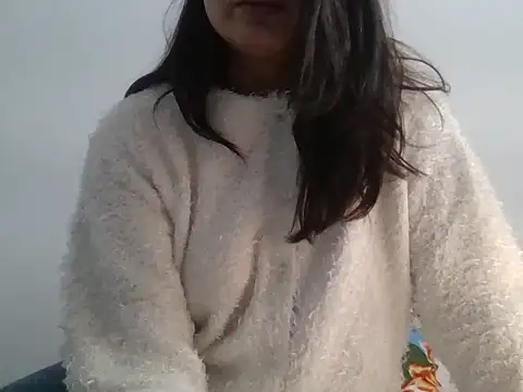 Snapshot of desi_mahima chatting on 11.24.25 desi mahima online show from 11.24.25