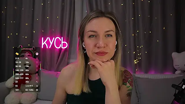  LadyMargo  online show from 01.31.26