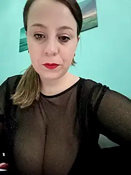 Snapshot of Emma96_hot chatting on 12.20.24 Emma96 hot online show from 12.20.24