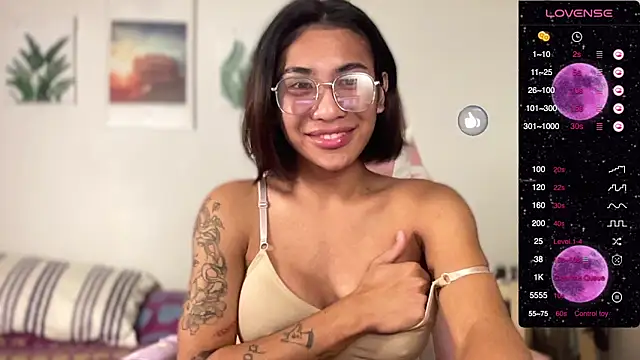 Alaia Pope online show from 02.04.25