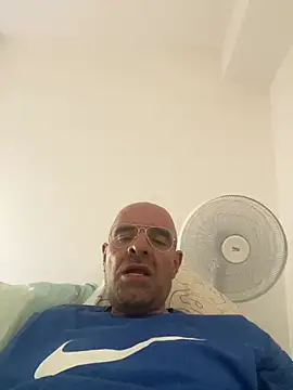Snapshot of slim1976006 chatting on 08.04.26 slim1976006 online show from 08.04.26