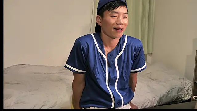 Snapshot of asiahot_liam chatting on 11.09.25 asiahot liam online show from 11.09.25