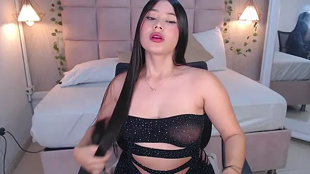 Snapshot of Anthonela_love_ chatting on 09.11.25 Anthonela love online show from 09.11.25