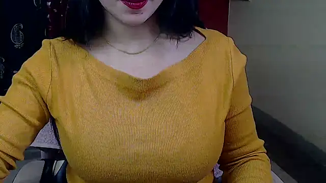 Snapshot of Naiaa-mylove chatting on 12.29.24 Naiaa-mylove online show from 12.29.24