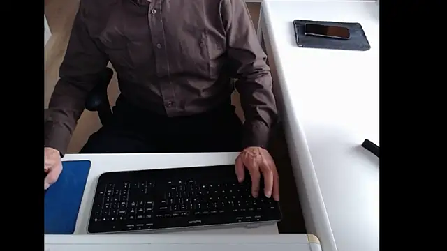 Snapshot of dutchpornking chatting on 10.22.25 dutchpornking online show from 10.22.25