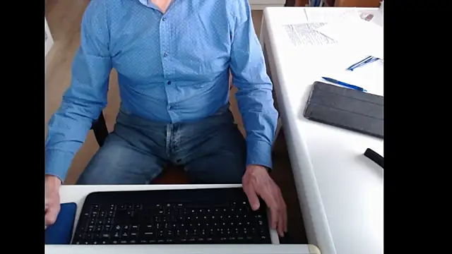 dutchpornking online show from 10.28.25